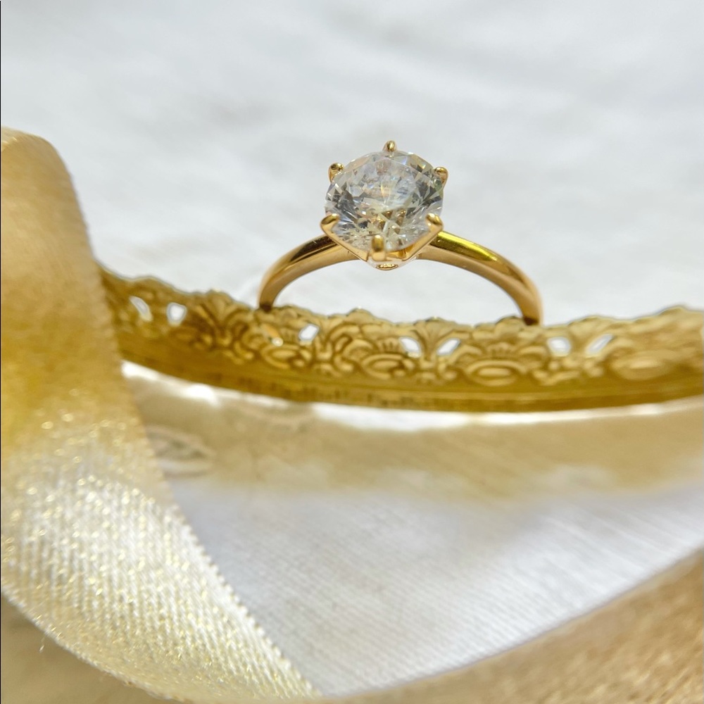 Vintage 2k CZ Solitaire Ring Stunning & Sparkly!